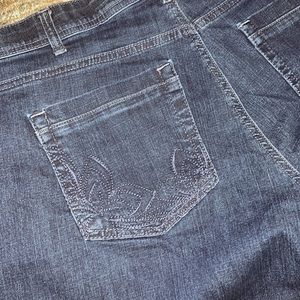 CLOSET CLEAR-OUT Lee Denim Shorts